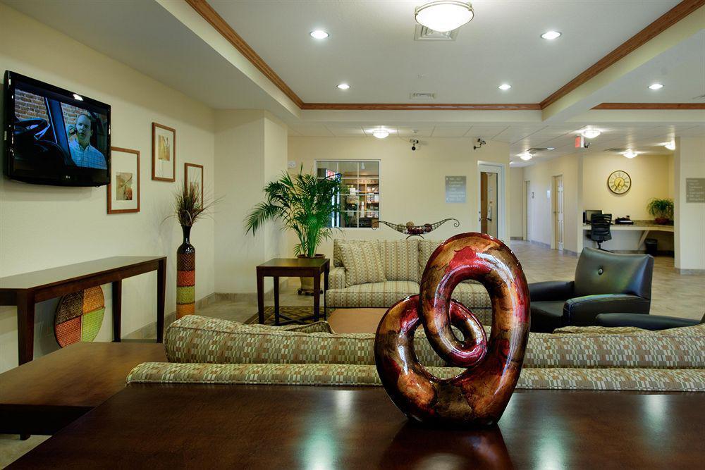 Candlewood Worth West By Ihg Hotel