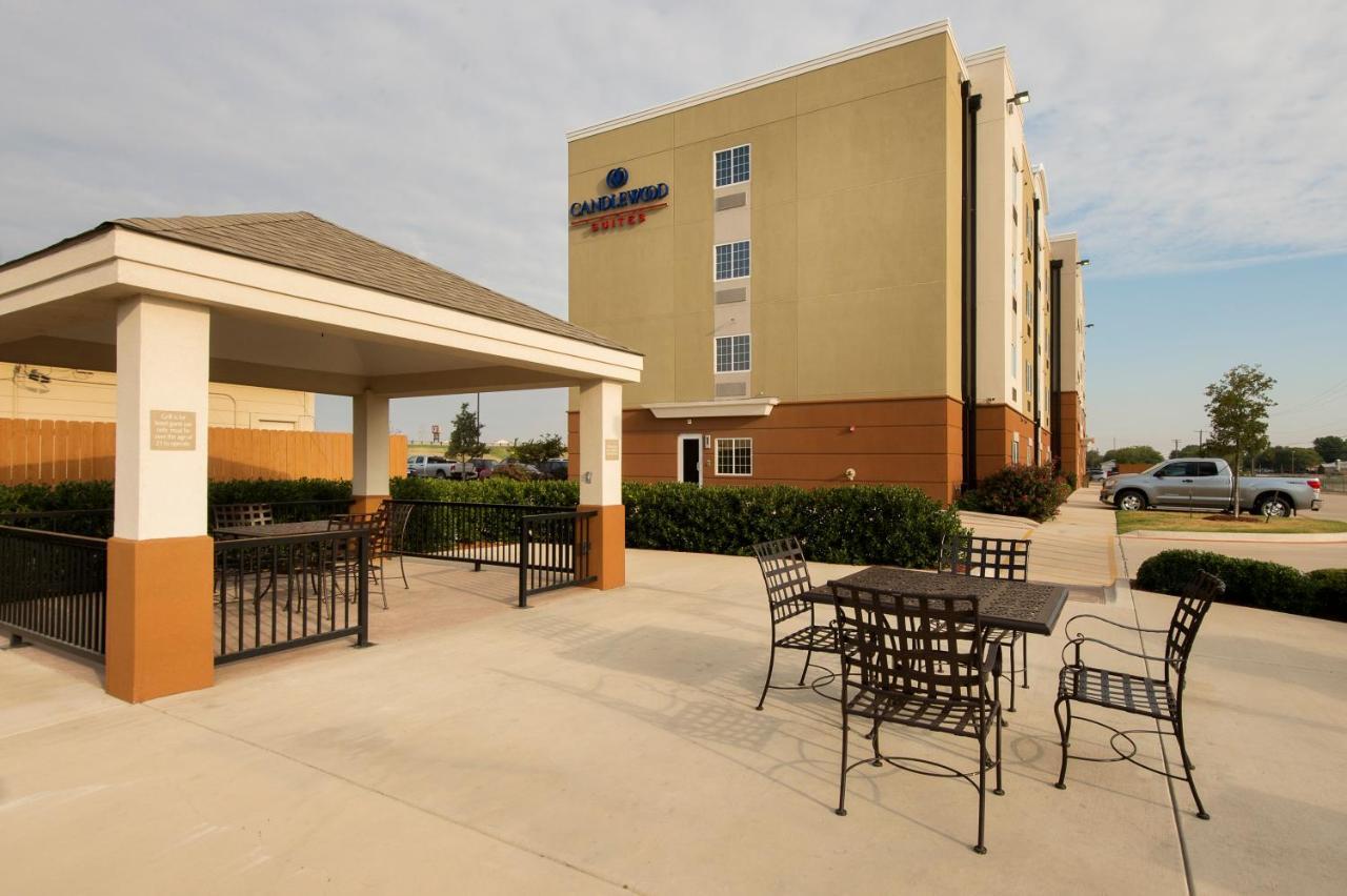 Candlewood Worth West By Ihg Hotel